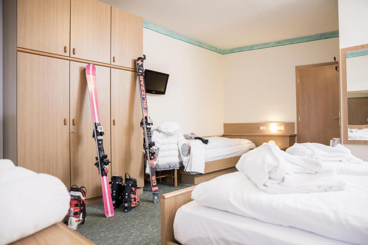 Active Hotel Rosat Predazzo Bagian luar foto