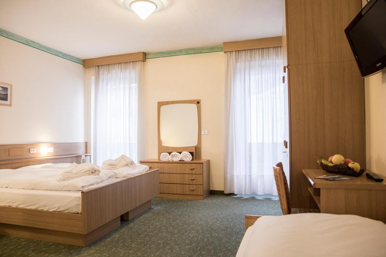 Active Hotel Rosat Predazzo Bagian luar foto